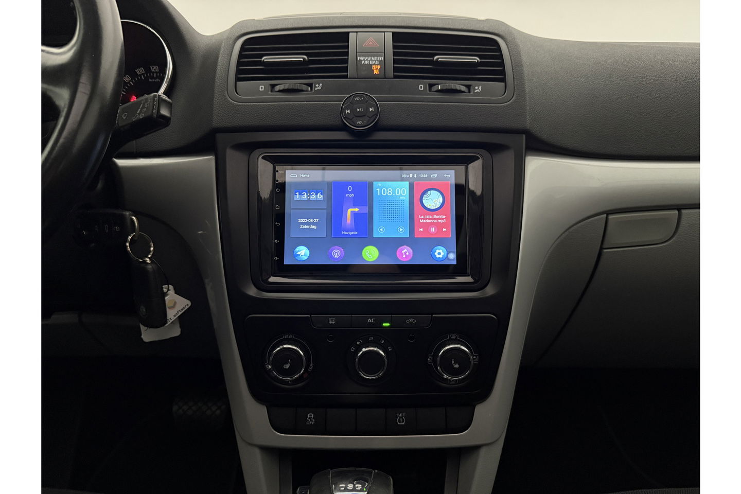 Škoda Yeti 1.2 TSI Active Plus | APK tot 10-2025 | Pano Airco Cruise Trekhaak PDC 16"LMV