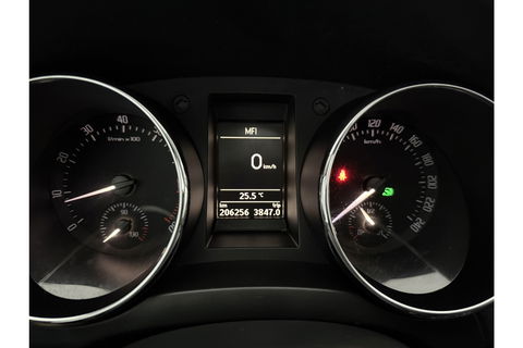 Škoda Yeti 1.2 TSI Active Plus | APK tot 10-2025 | Pano Airco Cruise Trekhaak PDC 16"LMV