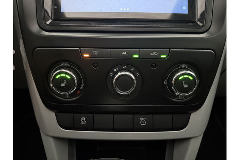 Škoda Yeti 1.2 TSI Active Plus | APK tot 10-2025 | Pano Airco Cruise Trekhaak PDC 16"LMV