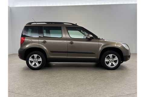 Škoda Yeti 1.2 TSI Active Plus | APK tot 10-2025 | Pano Airco Cruise Trekhaak PDC 16"LMV