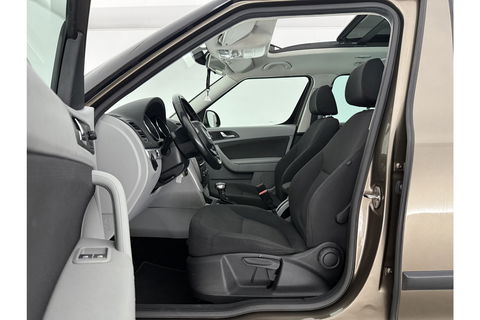 Škoda Yeti 1.2 TSI Active Plus | APK tot 10-2025 | Pano Airco Cruise Trekhaak PDC 16"LMV