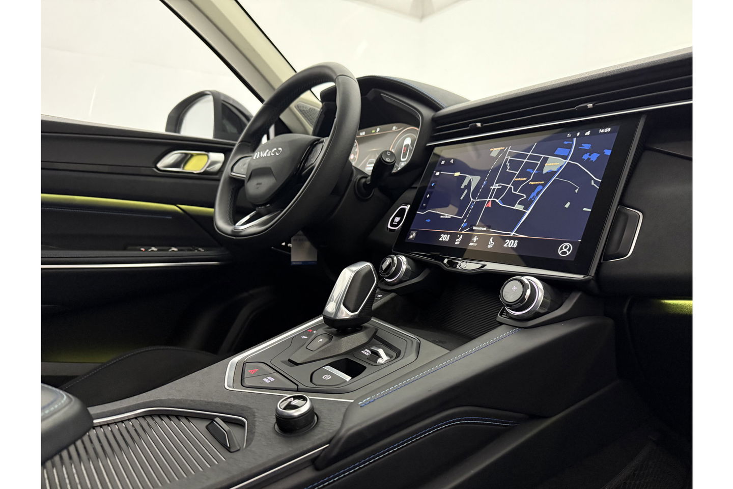 Lynk Co 01 1.5 262PK Hybride Pano LED ACC Sfeer 360Camera Memory Carplay Clima Navi Virtual PDC 20"LMV
