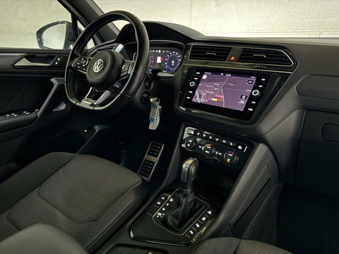 Volkswagen Tiguan 1.5 TSI R-Line Black Edition Pano Virtual Trekh. NAP