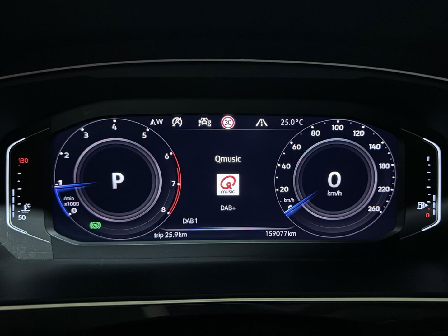 Volkswagen Tiguan 1.5 TSI R-Line Black Edition Pano Virtual Trekh. NAP