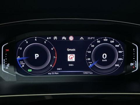 Volkswagen Tiguan 1.5 TSI R-Line Black Edition Pano Virtual Trekh. NAP