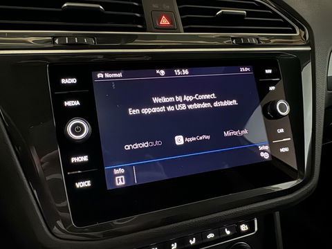 Volkswagen Tiguan 1.5 TSI R-Line Black Edition Pano Virtual Trekh. NAP