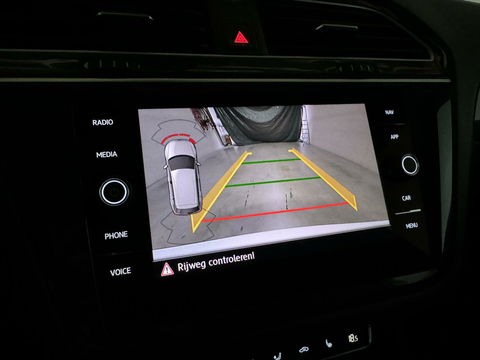 Volkswagen Tiguan 1.5 TSI R-Line Black Edition Pano Virtual Trekh. NAP