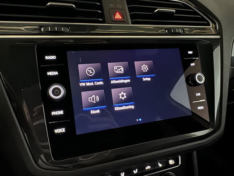 Volkswagen Tiguan 1.5 TSI R-Line Black Edition Pano Virtual Trekh. NAP