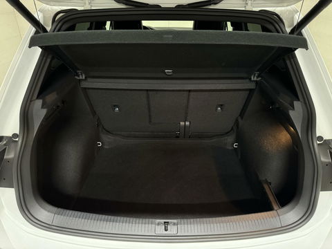 Volkswagen Tiguan 1.5 TSI R-Line Black Edition Pano Virtual Trekh. NAP