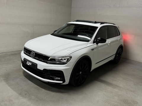 Volkswagen Tiguan 1.5 TSI R-Line Black Edition Pano Virtual Trekh. NAP
