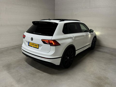 Volkswagen Tiguan 1.5 TSI R-Line Black Edition Pano Virtual Trekh. NAP
