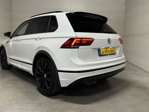 Volkswagen Tiguan 1.5 TSI R-Line Black Edition Pano Virtual Trekh. NAP