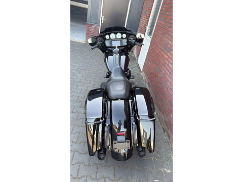 Harley Davidson 103 FLHXS Street Glide Blackout CVO Streetglide