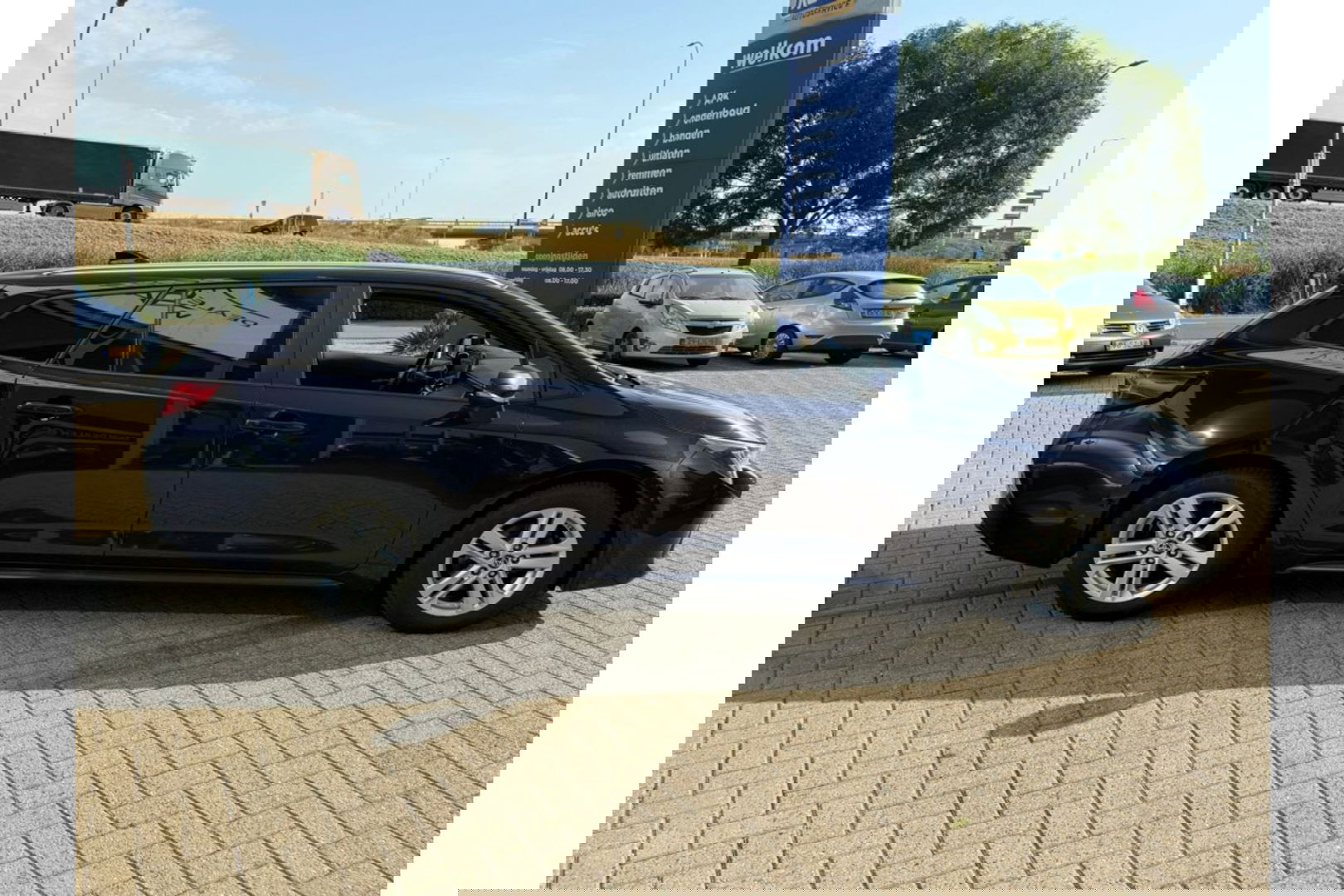 Toyota Corolla 1.8 HYBRID 122PK SPORTS AUTOMAAT NAVI PDC SMART SAFETY+