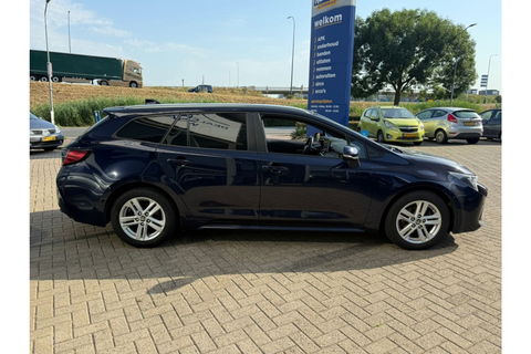 Toyota Corolla 1.8 HYBRID 122PK SPORTS AUTOMAAT NAVI PDC SMART SAFETY+