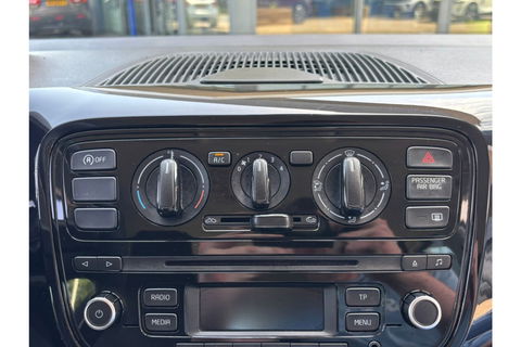 Volkswagen up! 1.0 MOVE UP! AIRCO.