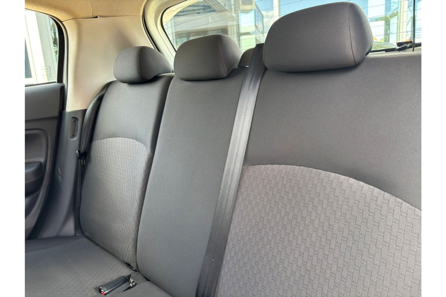 Mitsubishi Space Star 1.0 COOL+ SOUND AIRCO USB.