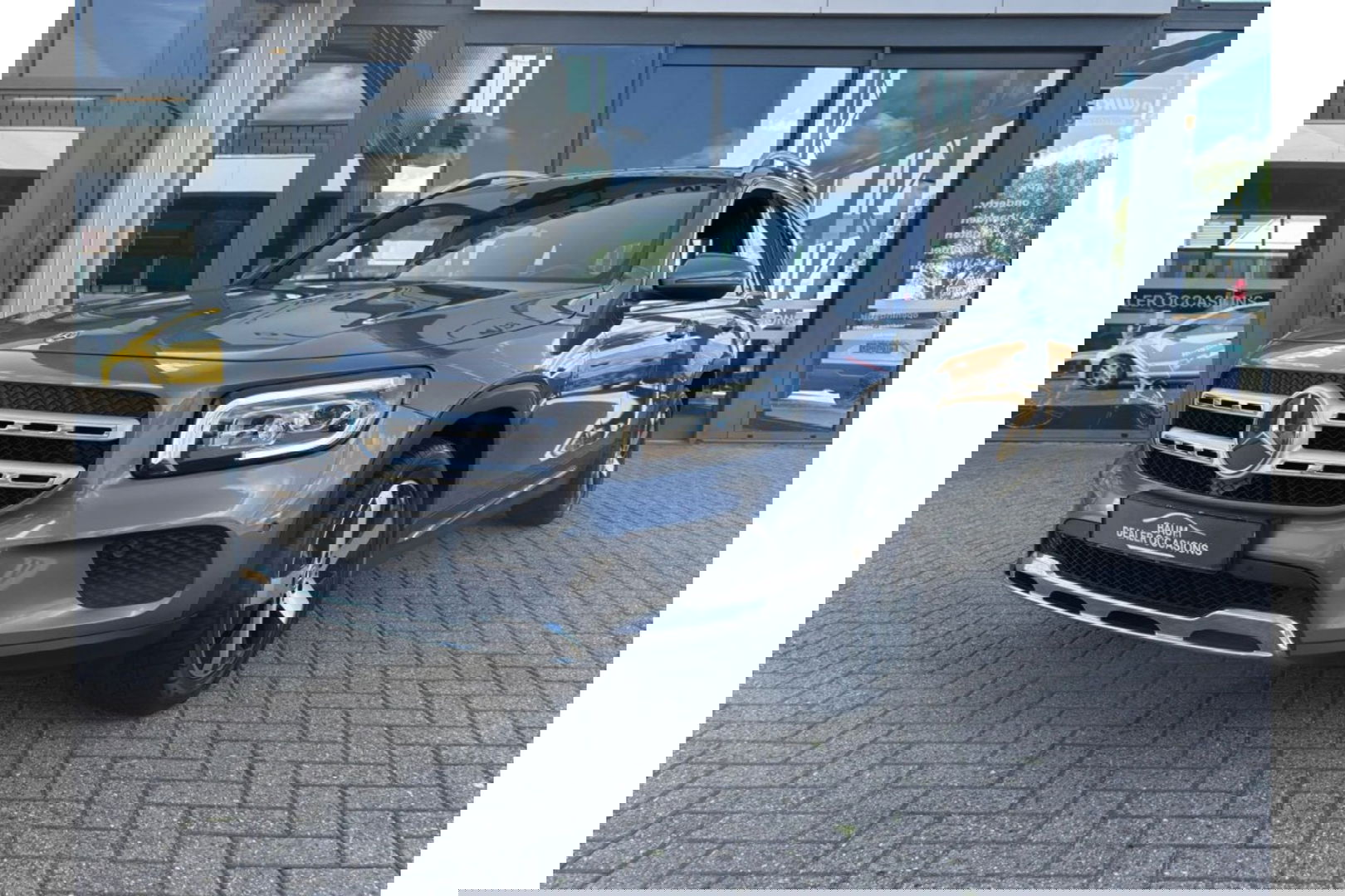 Mercedes-Benz GLB-Klasse 180 BUSINESS SOLUTION AIRCO LEER NAVI PDC-CAMERA AMBIENT LIGHT.