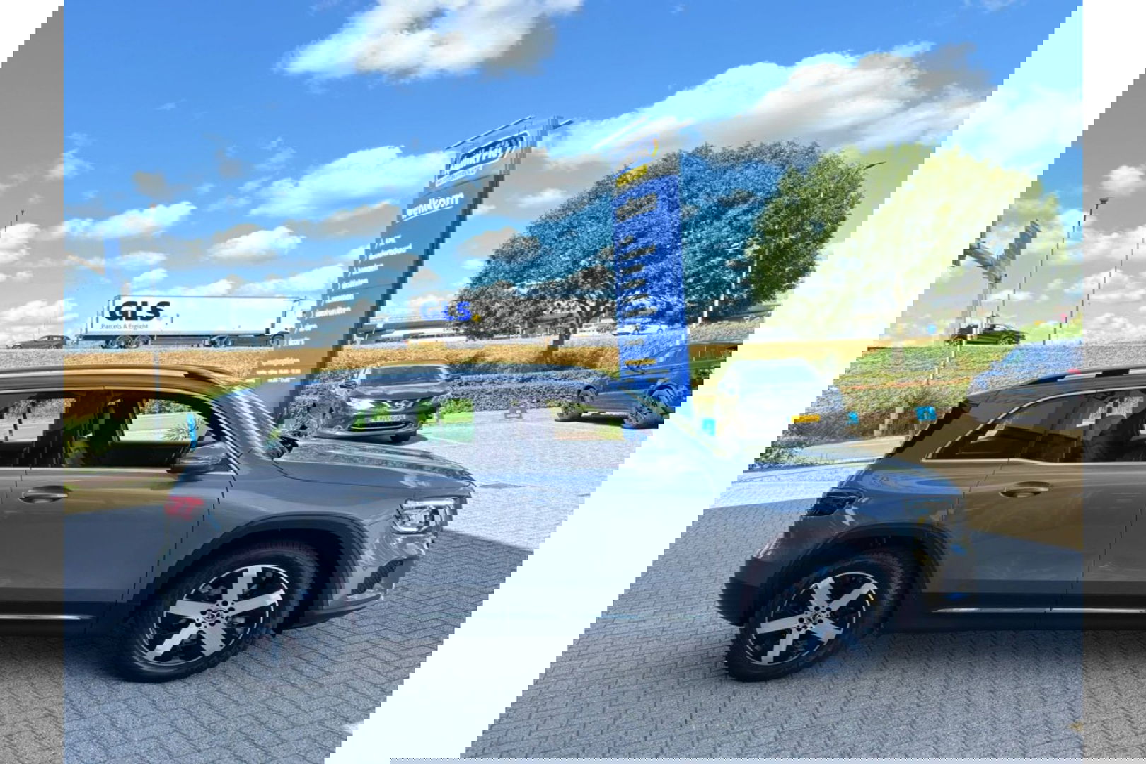 Mercedes-Benz GLB-Klasse 180 BUSINESS SOLUTION AIRCO LEER NAVI PDC-CAMERA AMBIENT LIGHT.