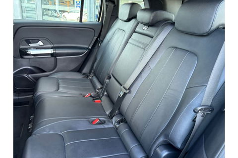Mercedes-Benz GLB-Klasse 180 BUSINESS SOLUTION AIRCO LEER NAVI PDC-CAMERA AMBIENT LIGHT.