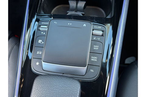 Mercedes-Benz GLB-Klasse 180 BUSINESS SOLUTION AIRCO LEER NAVI PDC-CAMERA AMBIENT LIGHT.