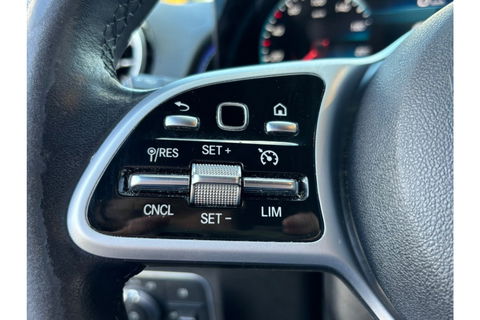 Mercedes-Benz GLB-Klasse 180 BUSINESS SOLUTION AIRCO LEER NAVI PDC-CAMERA AMBIENT LIGHT.