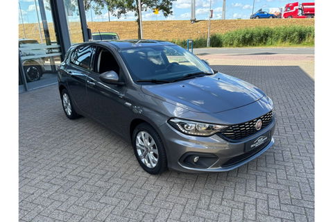 Fiat Tipo 1.4 LOUNGE AIRCO-ECC NAVI PDC-CAMERA CRUISE.