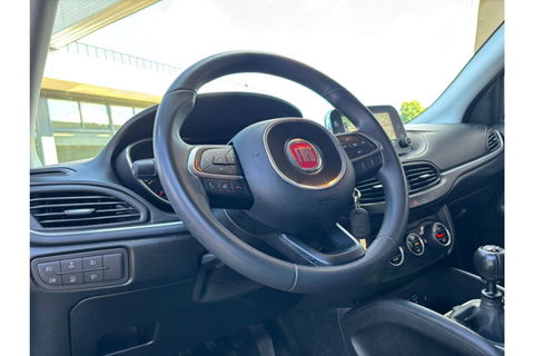 Fiat Tipo 1.4 LOUNGE AIRCO-ECC NAVI PDC-CAMERA CRUISE.