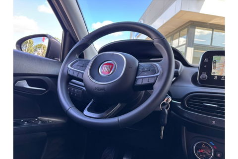 Fiat Tipo 1.4 LOUNGE AIRCO-ECC NAVI PDC-CAMERA CRUISE.