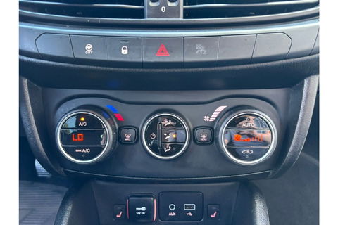 Fiat Tipo 1.4 LOUNGE AIRCO-ECC NAVI PDC-CAMERA CRUISE.