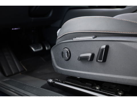 CUPRA Born 62 kWh | Pano | HUD | Massage | 360cam | Stoel- Stuurverw | Adapt. Cruise