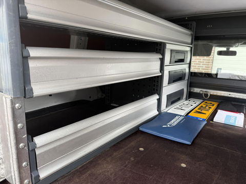Citroën Berlingo 1.6 BlueHDI 100 pk automaat bott inrichting