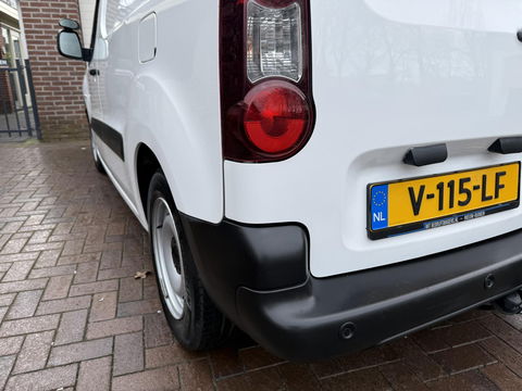 Citroën Berlingo 1.6 BlueHDI 100 pk automaat bott inrichting