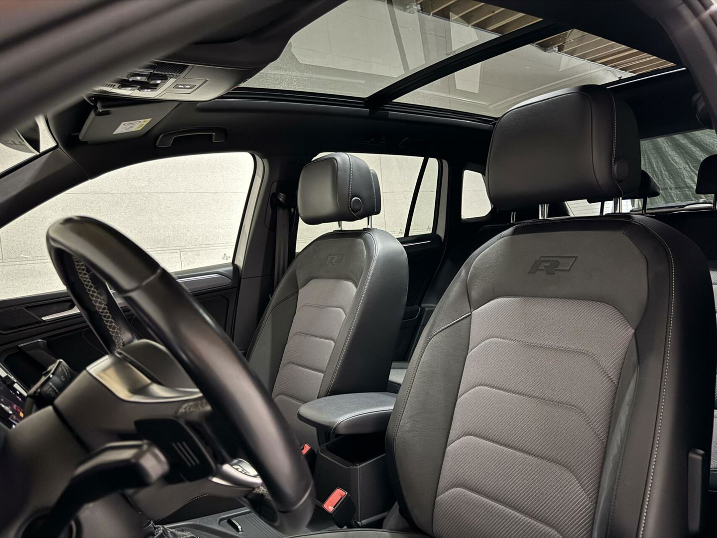 Volkswagen Tiguan 1.5 TSI ACT 2x R-Line Pano Virtual ACC NAP