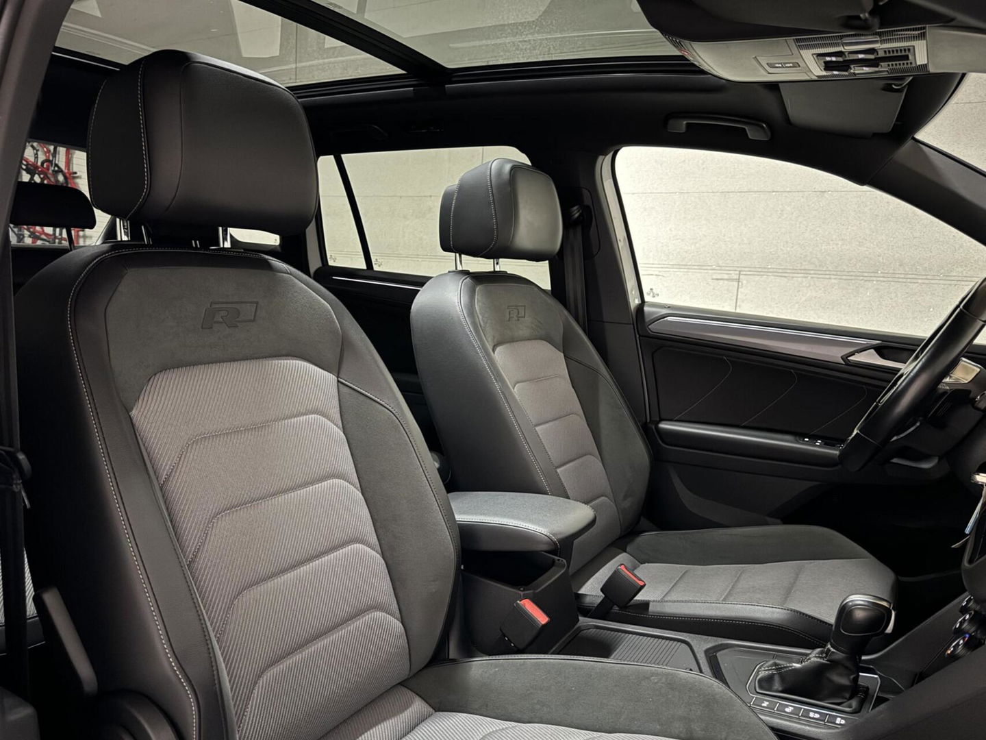 Volkswagen Tiguan 1.5 TSI ACT 2x R-Line Pano Virtual ACC NAP
