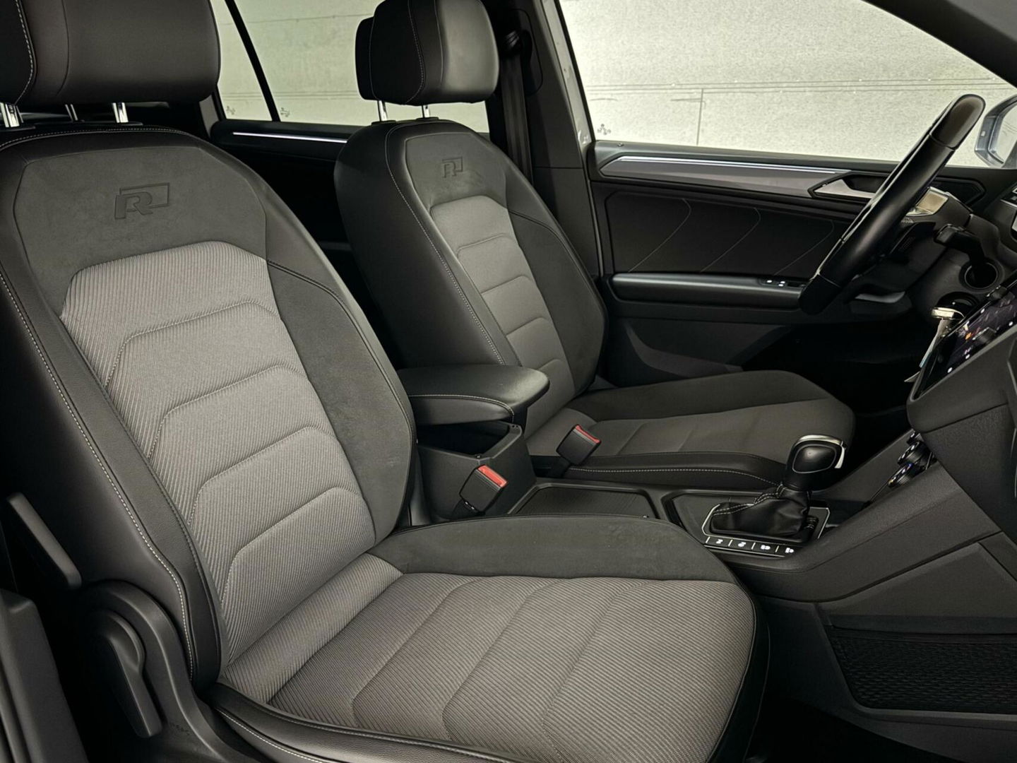 Volkswagen Tiguan 1.5 TSI ACT 2x R-Line Pano Virtual ACC NAP