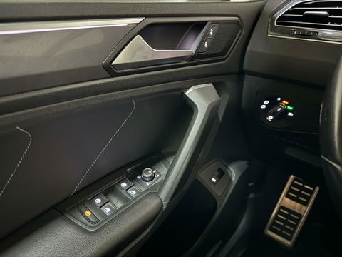 Volkswagen Tiguan 1.5 TSI ACT 2x R-Line Pano Virtual ACC NAP