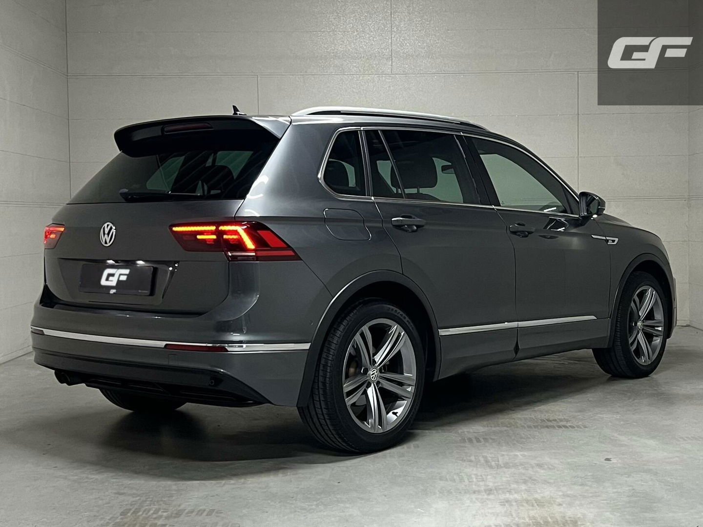 Volkswagen Tiguan 1.5 TSI ACT 2x R-Line Pano Virtual ACC NAP