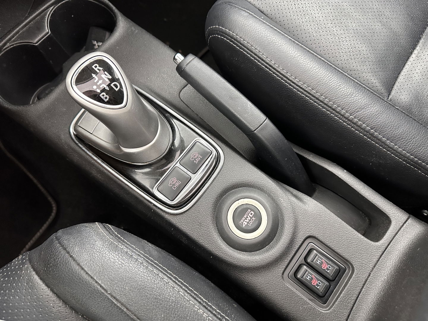 Mitsubishi Outlander 2.0 PHEV Instyle AUT. * PANO | NAVI-FULLMAP | KEYLESS | CAMERA | CLIMA | TREKHAAK | SHIFT-PADELS | LEER | 18'' LM*