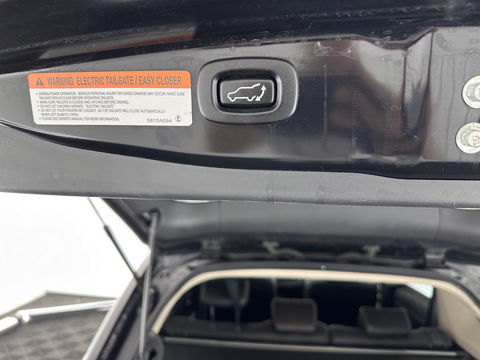 Mitsubishi Outlander 2.0 PHEV Instyle AUT. * PANO | NAVI-FULLMAP | KEYLESS | CAMERA | CLIMA | TREKHAAK | SHIFT-PADELS | LEER | 18'' LM*