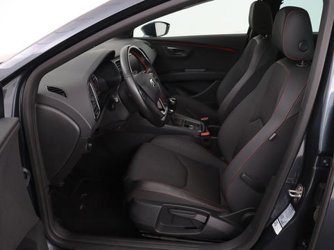SEAT Leon 1.5 TSI FR Business Intens | Panoramadak | Full LED | Sfeerverlichting | Caplay | Navigatie | Sportstoelen | Keyless | Climate control