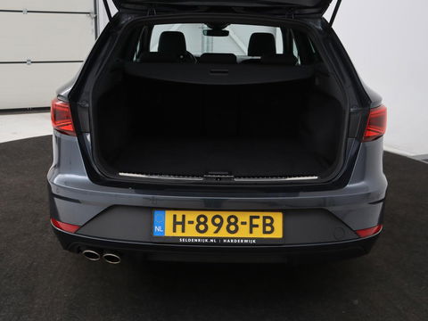 SEAT Leon 1.5 TSI FR Business Intens | Panoramadak | Full LED | Sfeerverlichting | Caplay | Navigatie | Sportstoelen | Keyless | Climate control