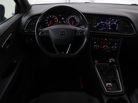 SEAT Leon 1.5 TSI FR Business Intens | Panoramadak | Full LED | Sfeerverlichting | Caplay | Navigatie | Sportstoelen | Keyless | Climate control