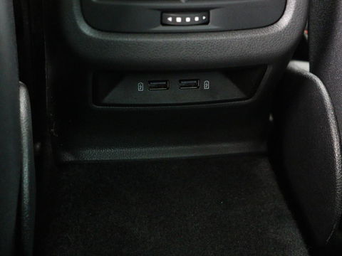 SEAT Leon 1.5 TSI FR Business Intens | Panoramadak | Full LED | Sfeerverlichting | Caplay | Navigatie | Sportstoelen | Keyless | Climate control