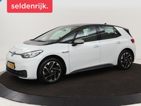 Volkswagen ID.3 First 58 kWh | Stoel & stuurverwarming | Carplay | Trekhaak | Adaptive cruise | Full LED | Navigatie | Parkeerhulp | Climate control
