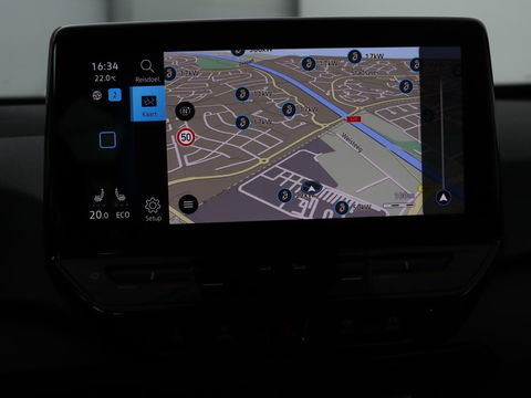 Volkswagen ID.3 First 58 kWh | Stoel & stuurverwarming | Carplay | Trekhaak | Adaptive cruise | Full LED | Navigatie | Parkeerhulp | Climate control