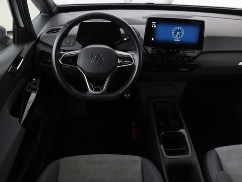 Volkswagen ID.3 First 58 kWh | Stoel & stuurverwarming | Carplay | Trekhaak | Adaptive cruise | Full LED | Navigatie | Parkeerhulp | Climate control