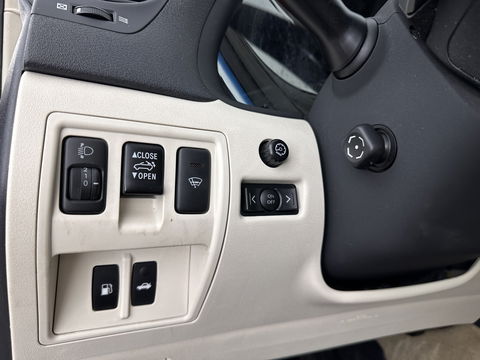 Lexus IS Cabriolet 250C Luxury AUT. * LUXURY-LEATHER | NAVI-FULLMAP | KEYLESS | PDC | SHIFT-PADDLES | CRUISE | ECC | HEATED-SEATS | CAMERA | AIRSCARF | 18''ALU *