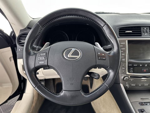 Lexus IS Cabriolet 250C Luxury AUT. * LUXURY-LEATHER | NAVI-FULLMAP | KEYLESS | PDC | SHIFT-PADDLES | CRUISE | ECC | HEATED-SEATS | CAMERA | AIRSCARF | 18''ALU *
