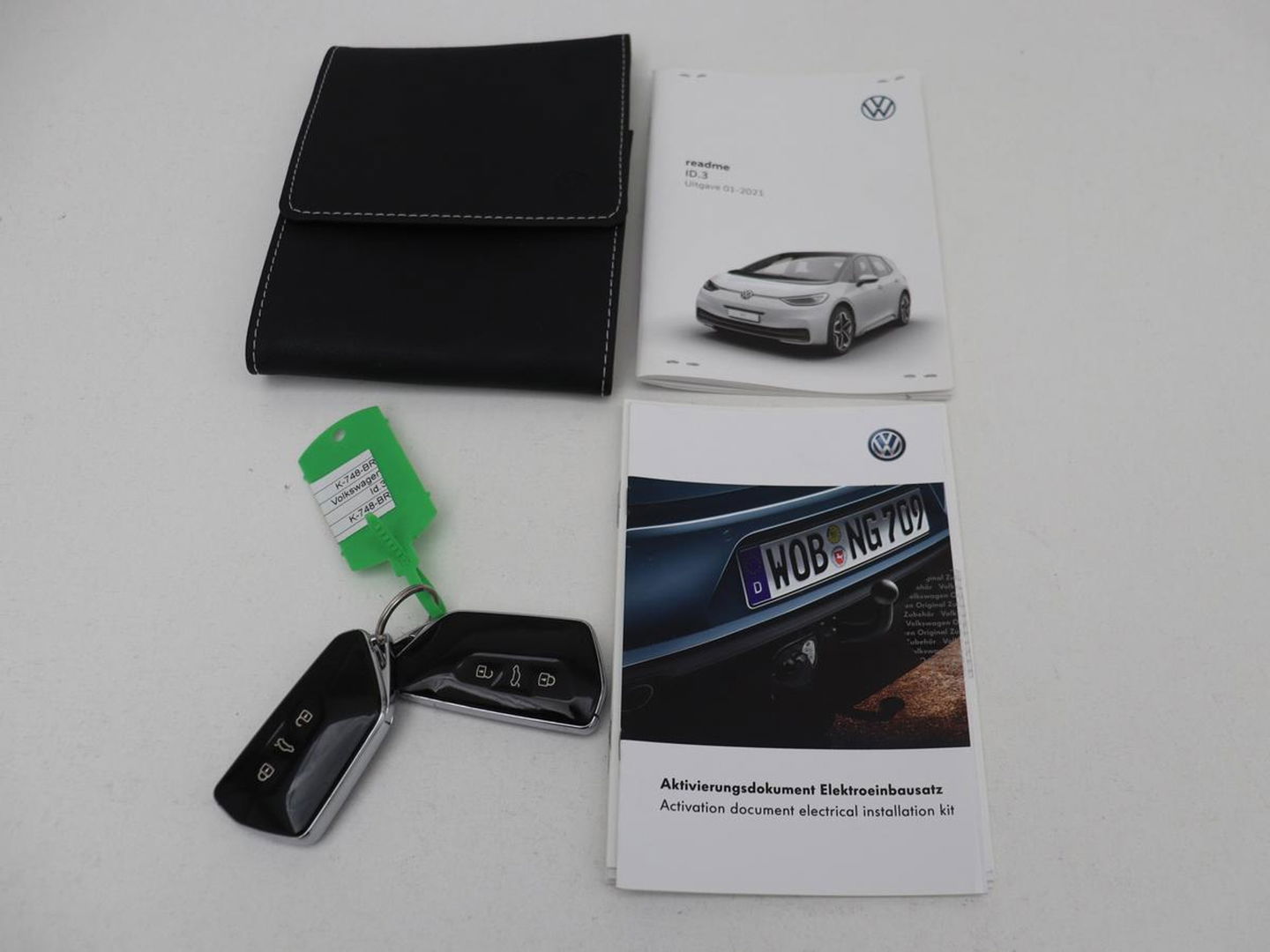 Volkswagen ID.3 First 58 kWh | Stoel & stuurverwarming | Carplay | Trekhaak | Adaptive cruise | Full LED | Navigatie | Parkeerhulp | Climate control